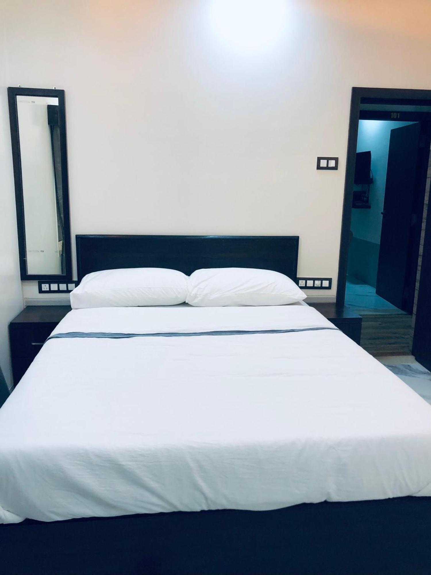 Sameena Guest House 潘奇加尼 外观 照片