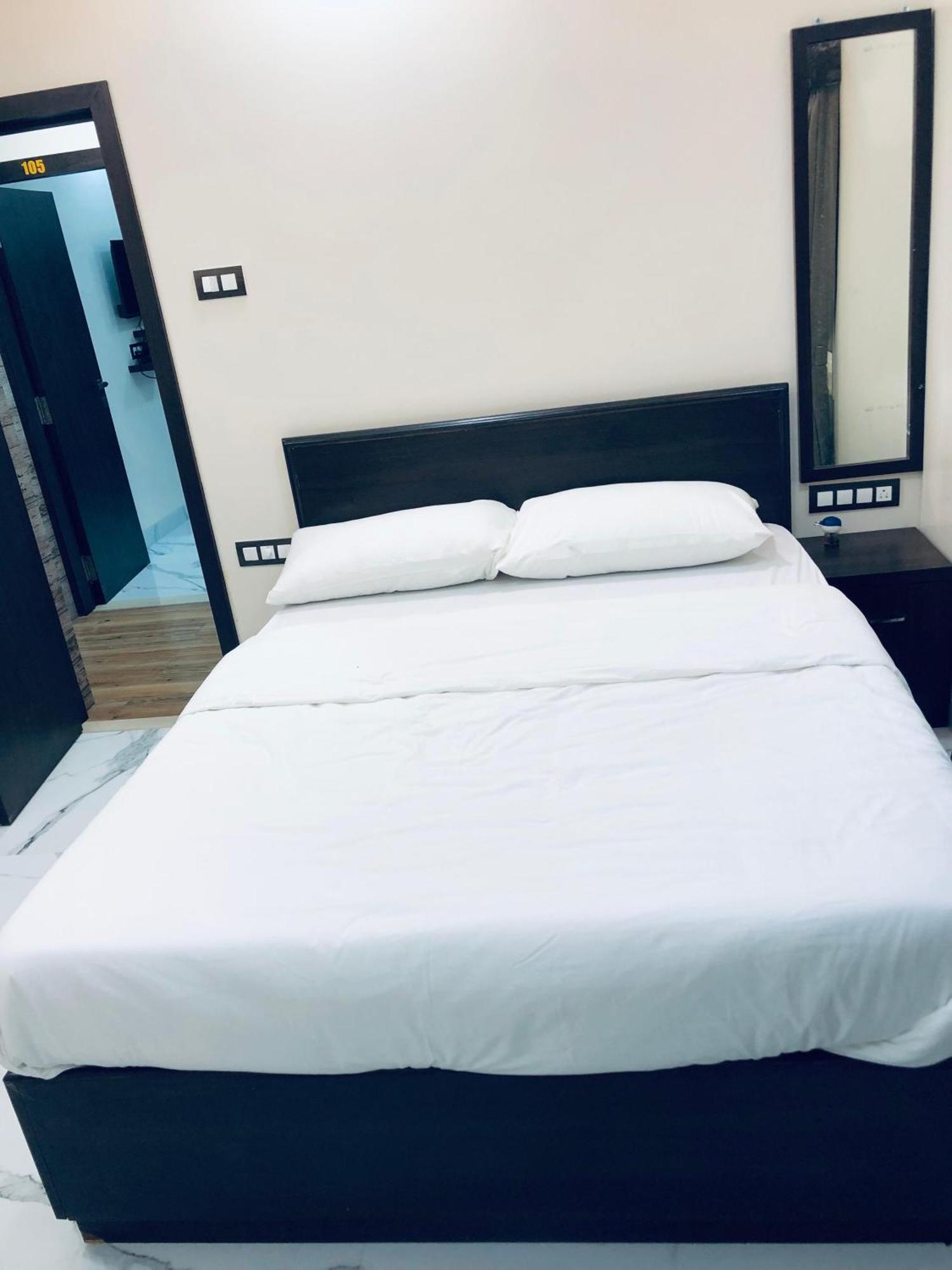 Sameena Guest House 潘奇加尼 外观 照片